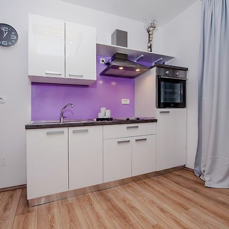 רוביני Apartment Api מראה חיצוני תמונה